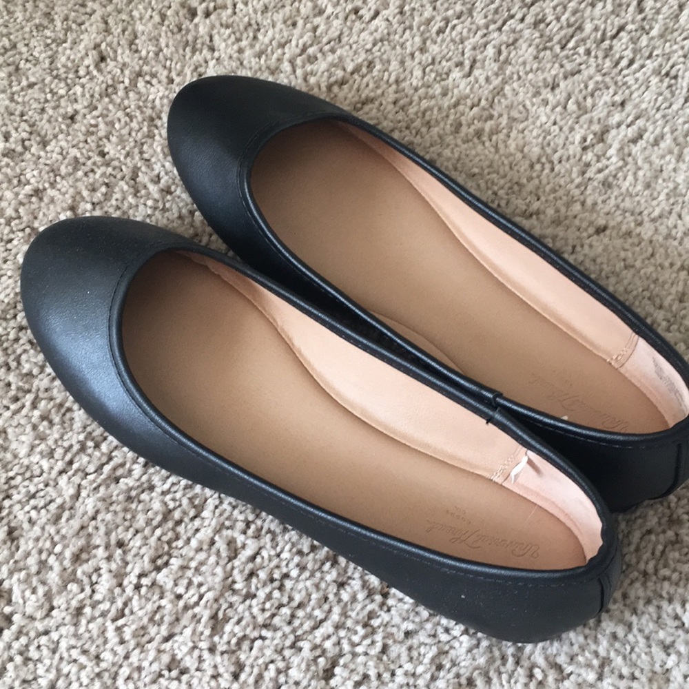 Simple Black Dress Shoes